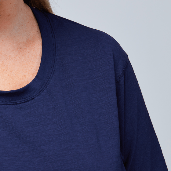 Jasmine Tee Navy 6