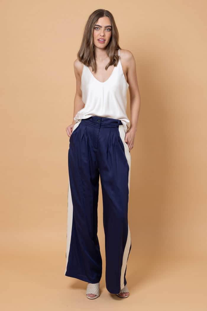 Foxy Pant Navy 4