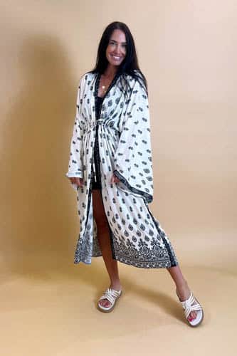 Petra Kimono Cream Black 5