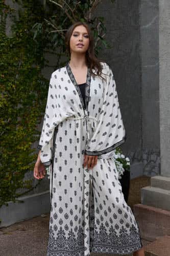 Petra Kimono Cream Black 2