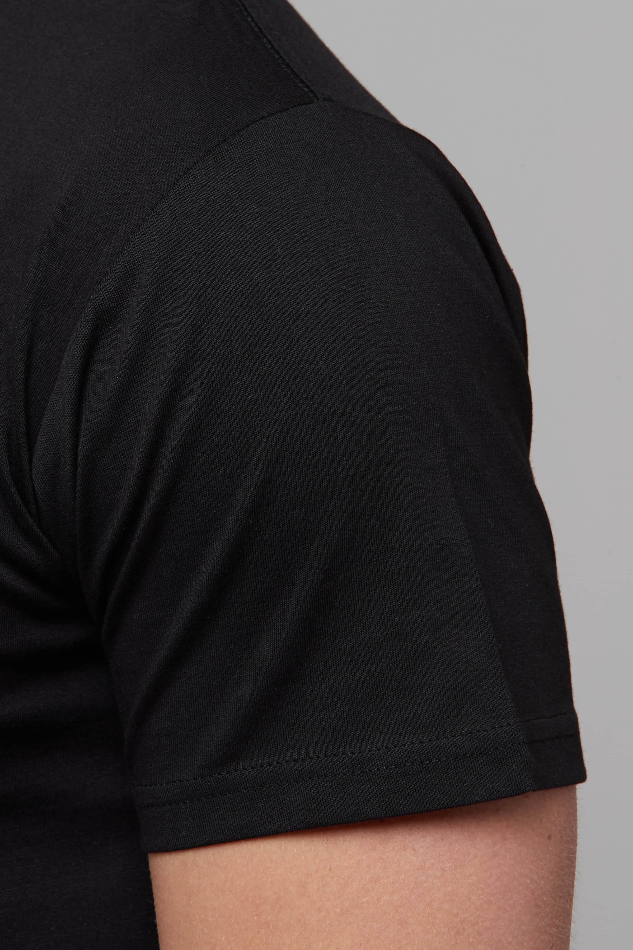 Tristan Tee Black 7