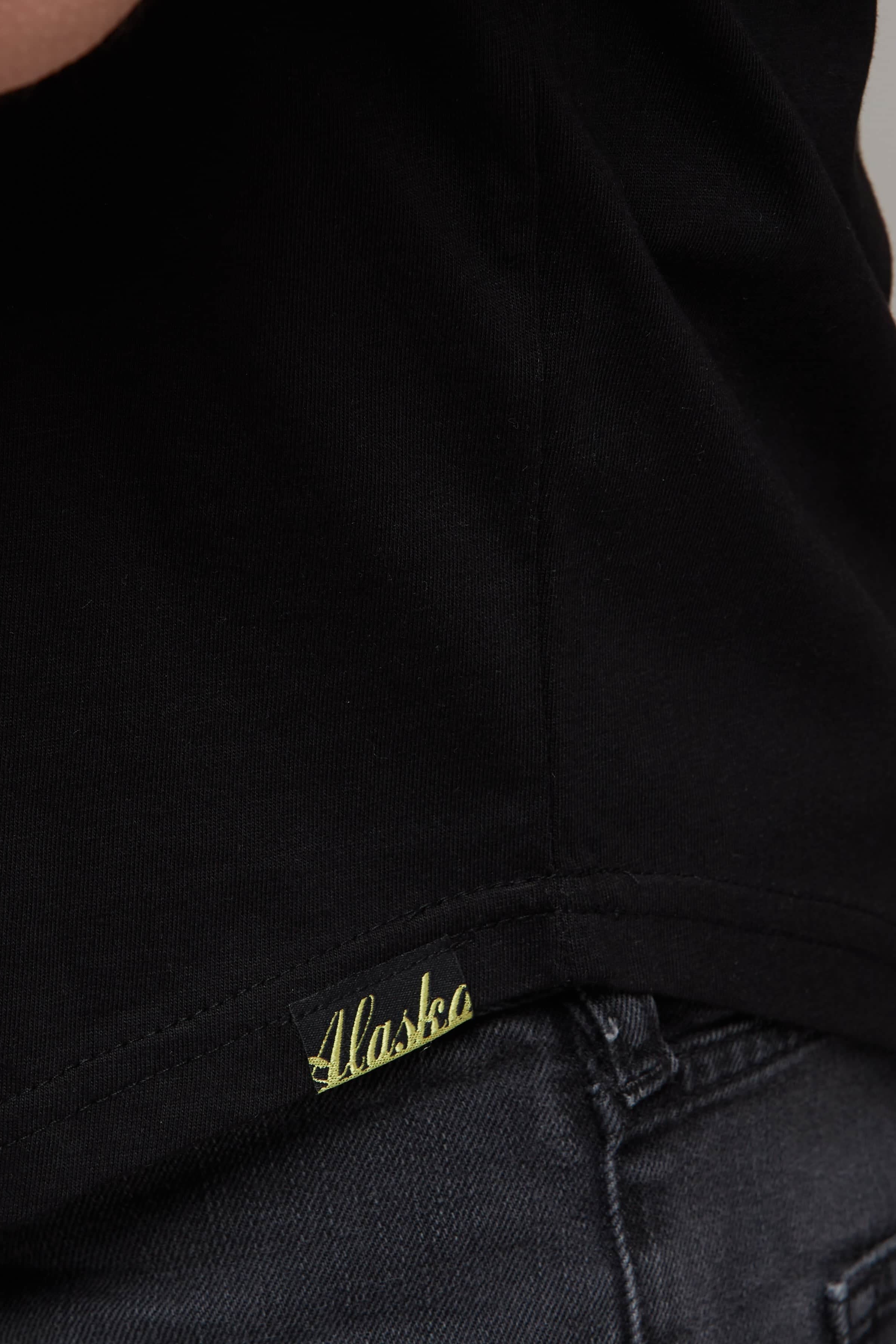 Tristan Tee Black 8
