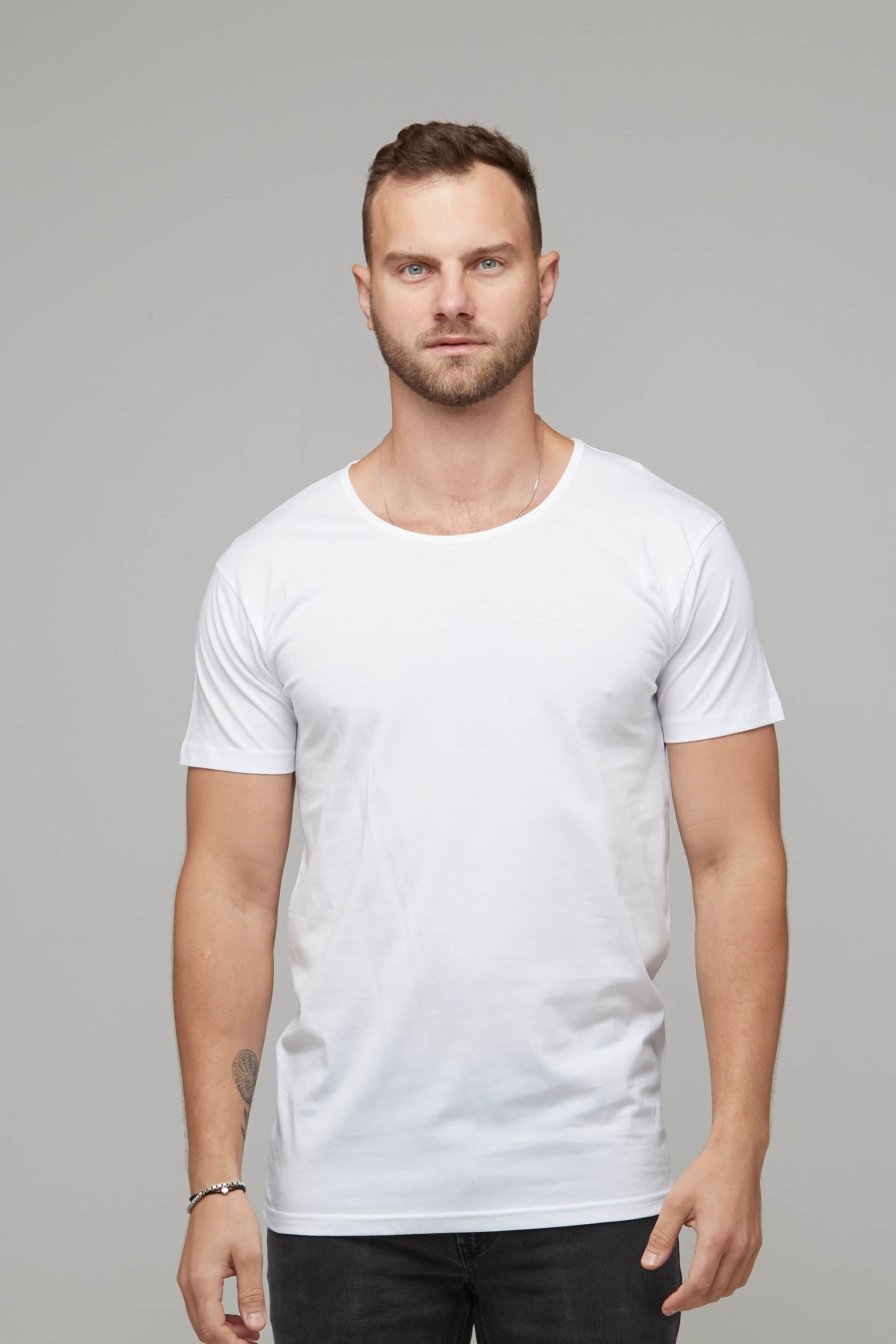 mens scoop neck basic tee