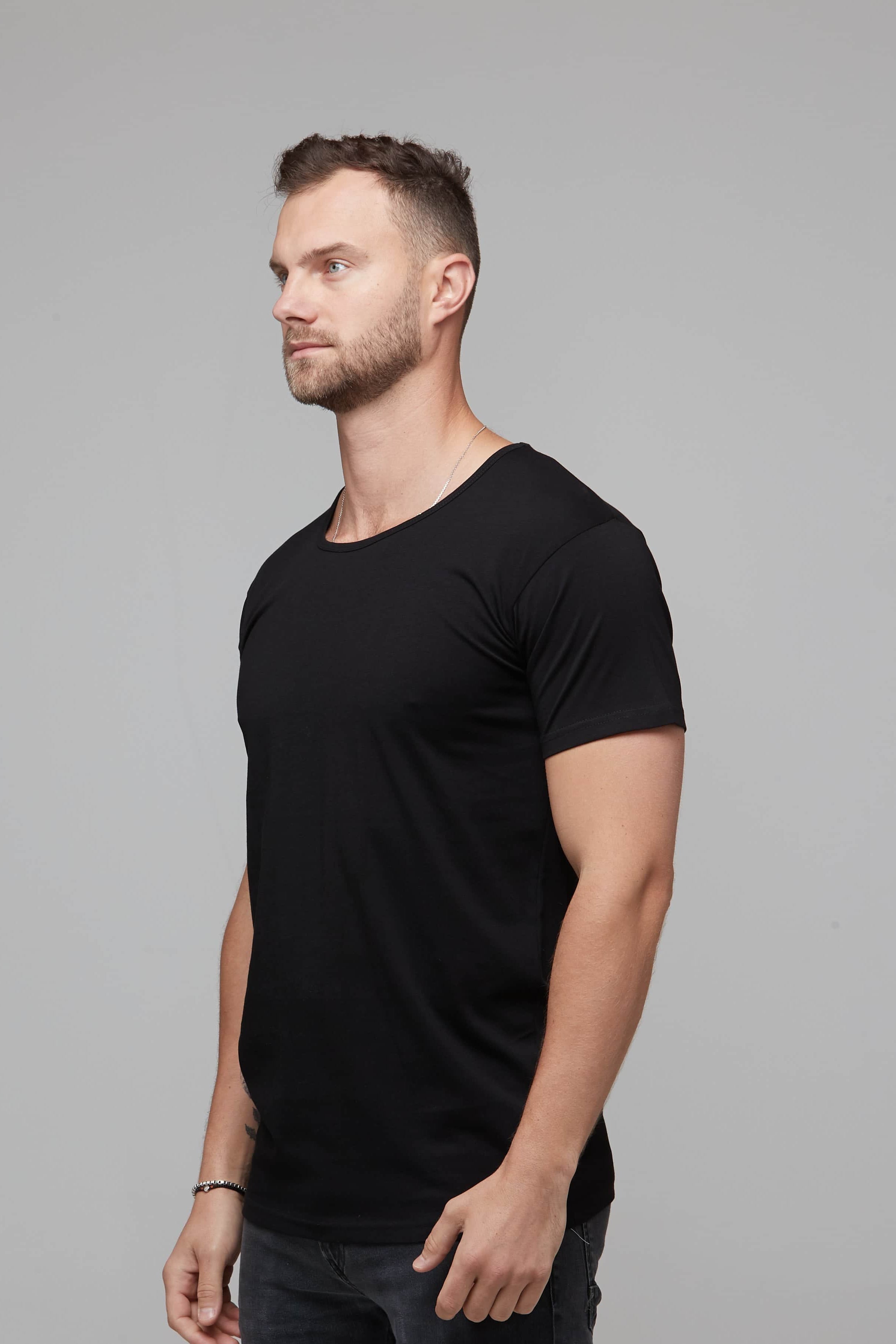 Zayn Tee Black 3