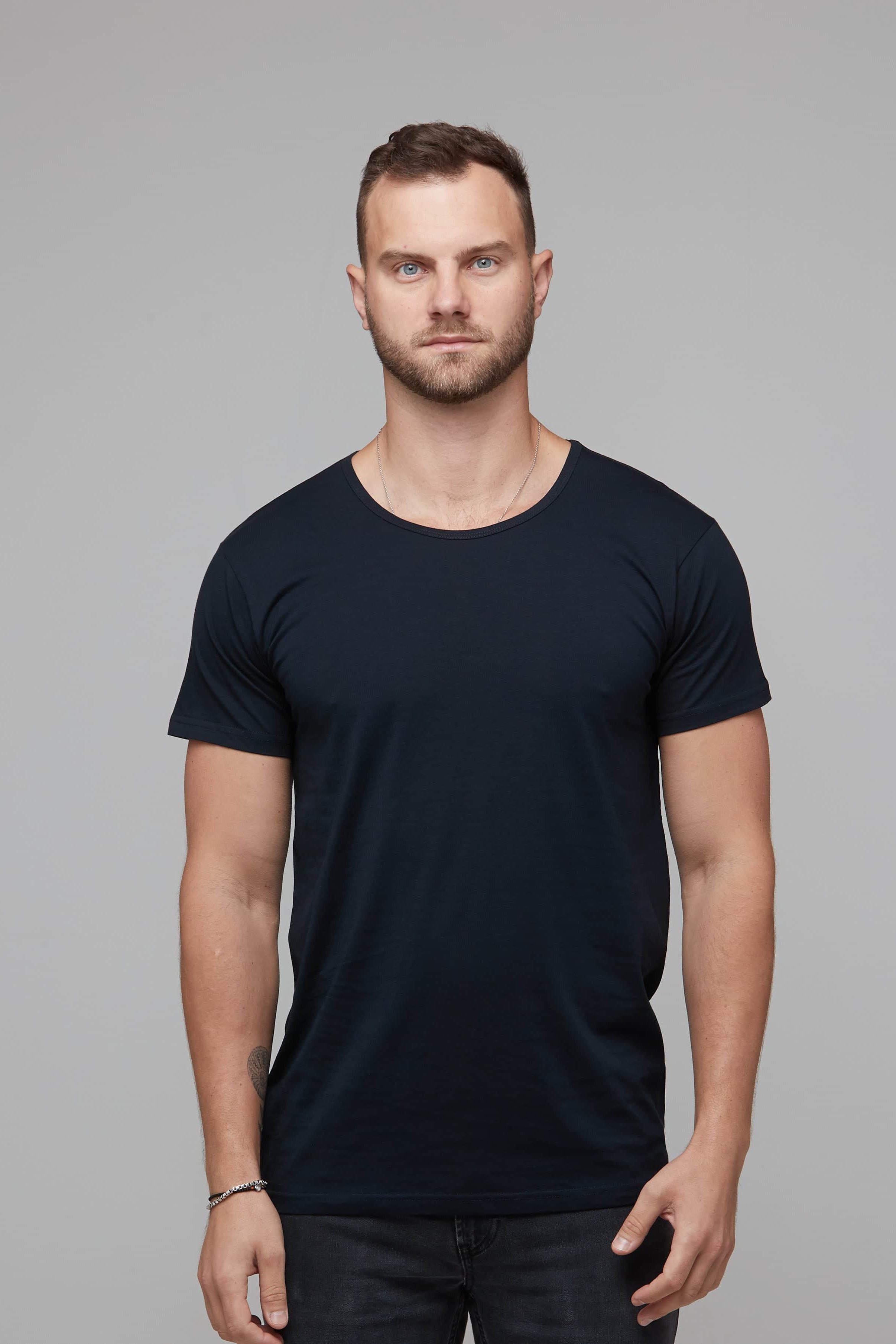 mens navy scoop neck basic tee