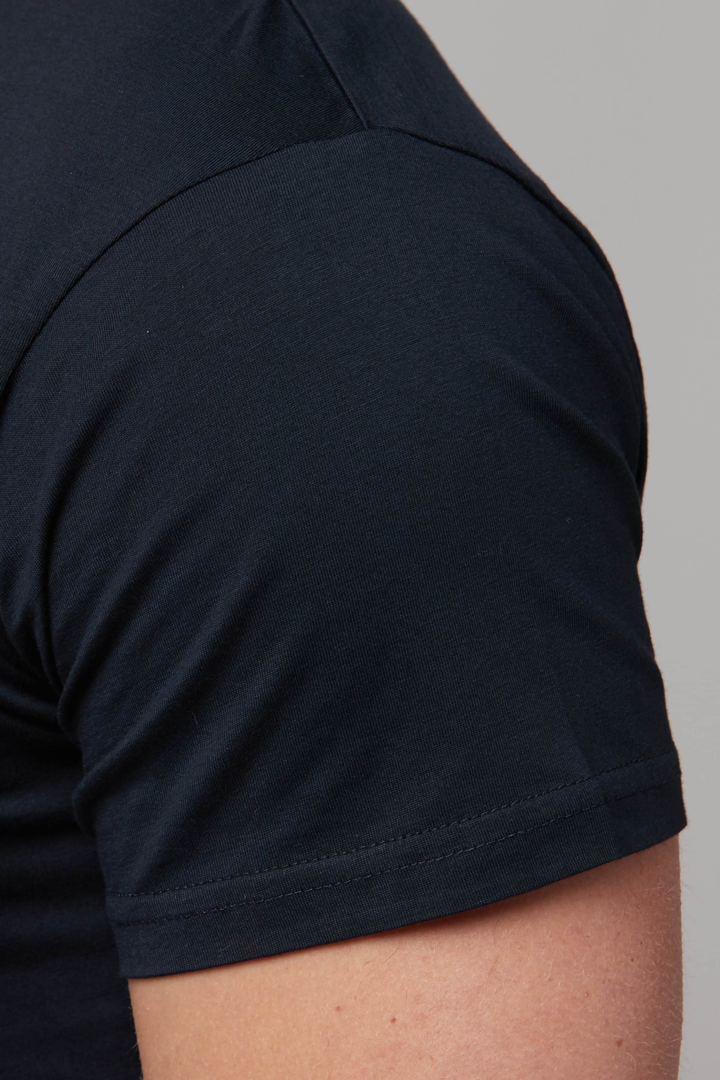Zayn Tee Navy 7