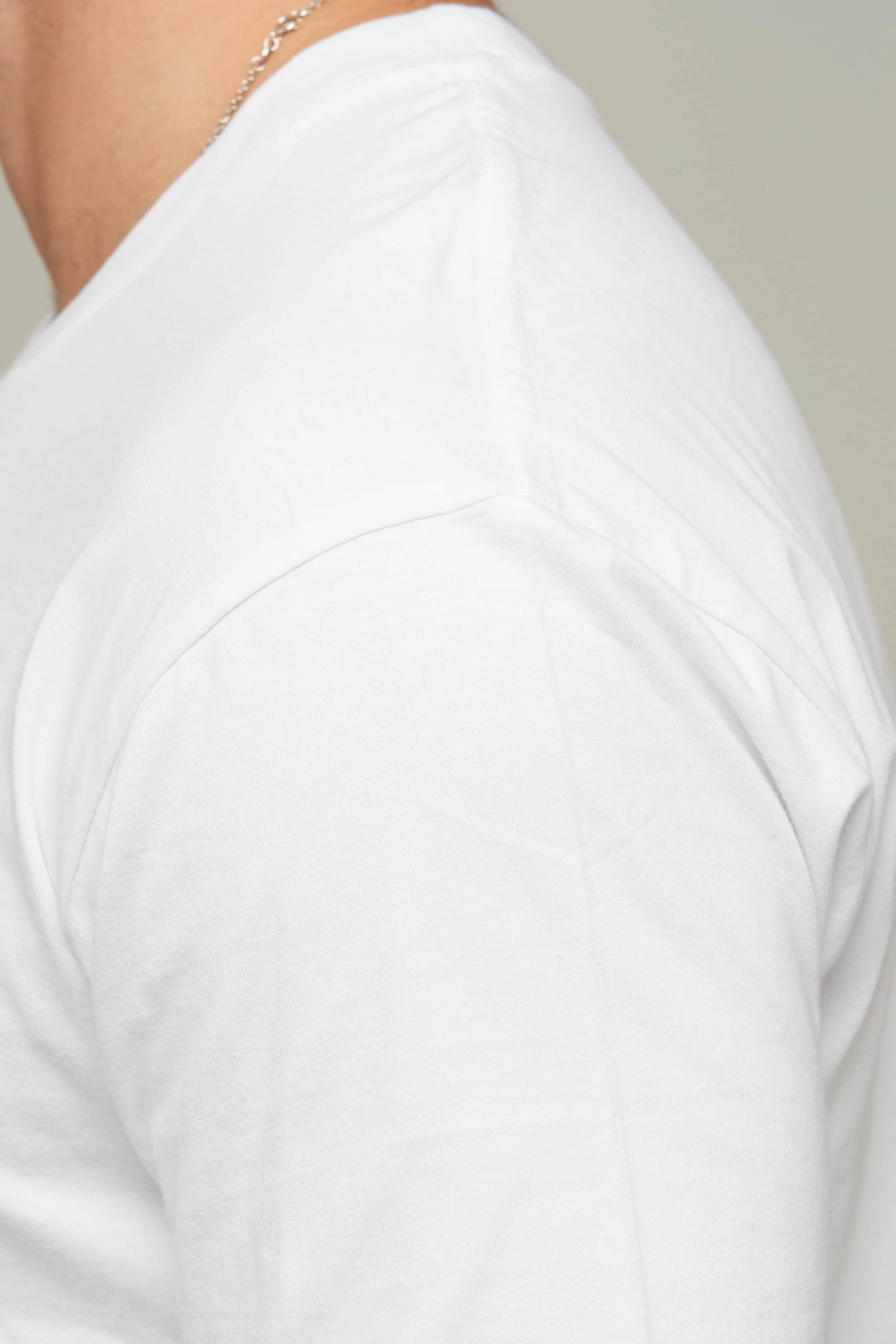 Andre Tee White 9
