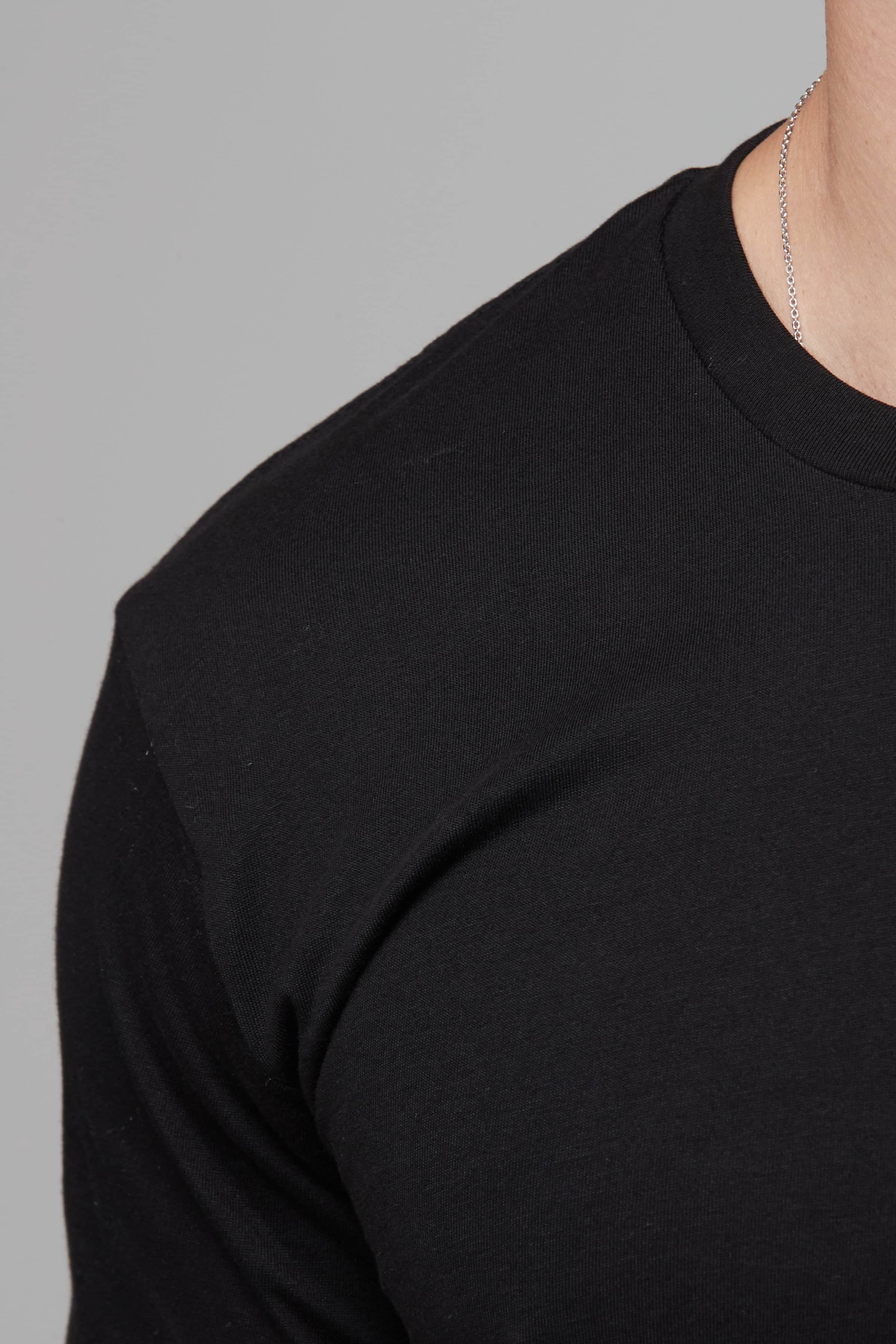 Andre Tee Black 6