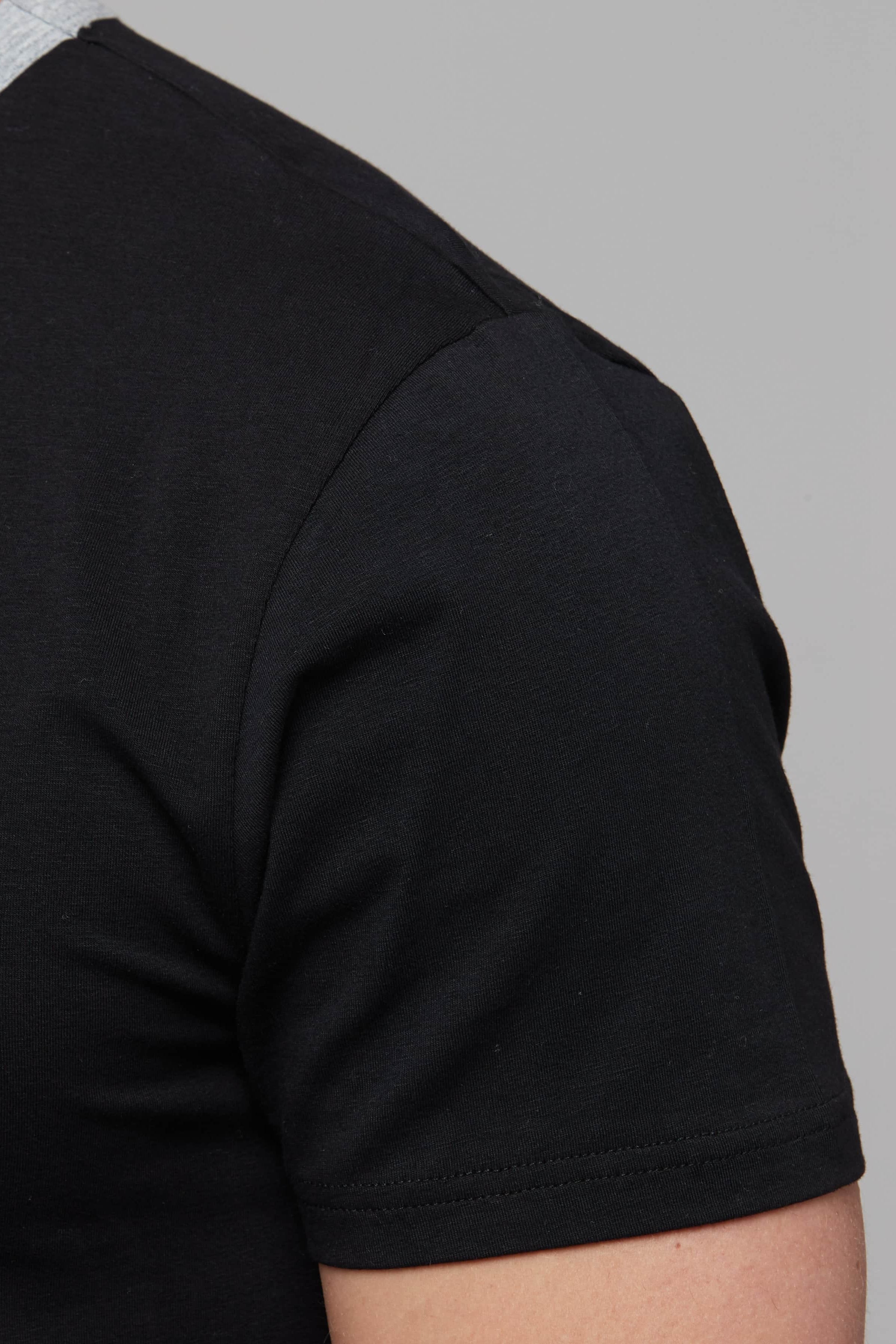 Wyatt Tee Black/Grey 6