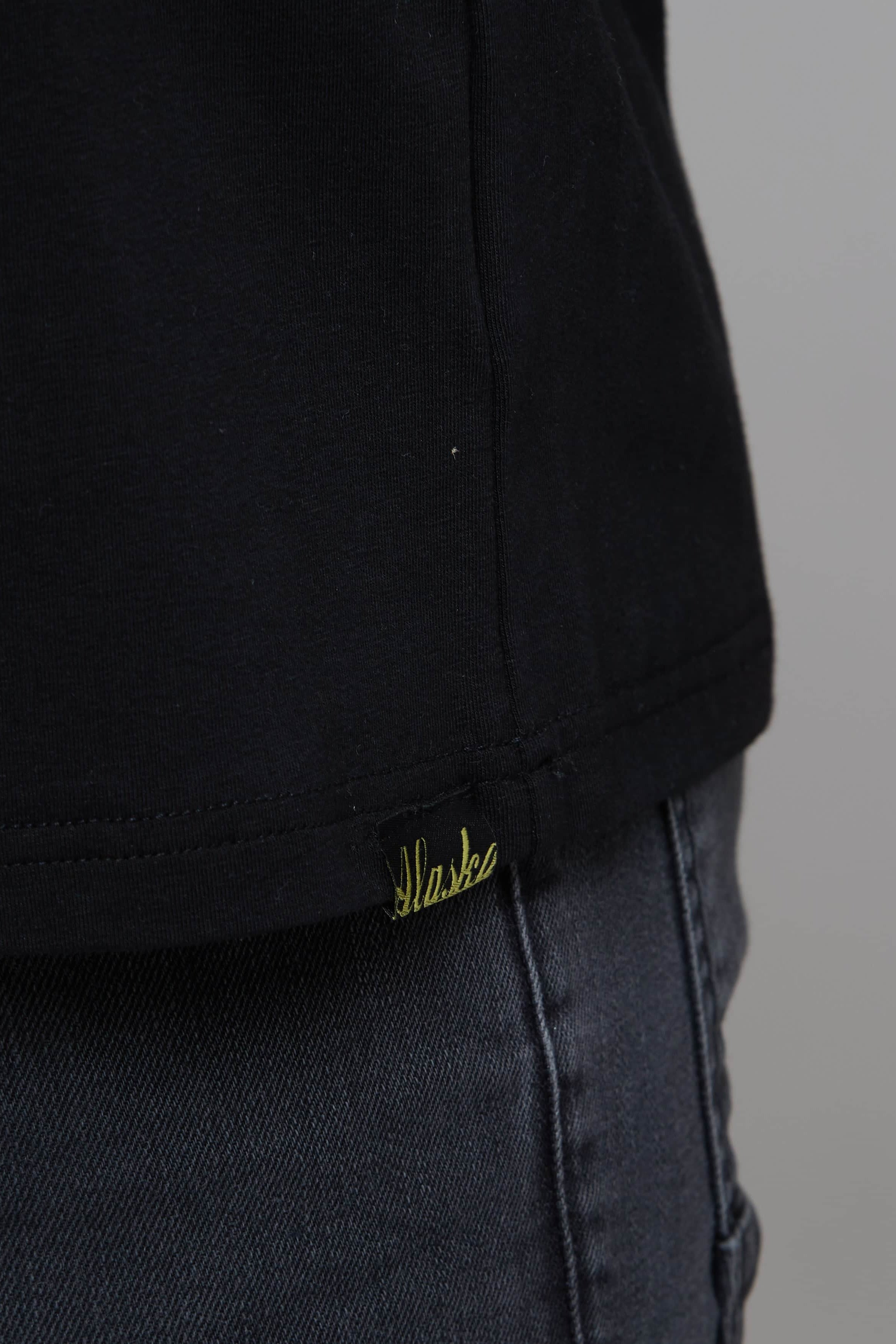 Wyatt Tee Black/Grey 7