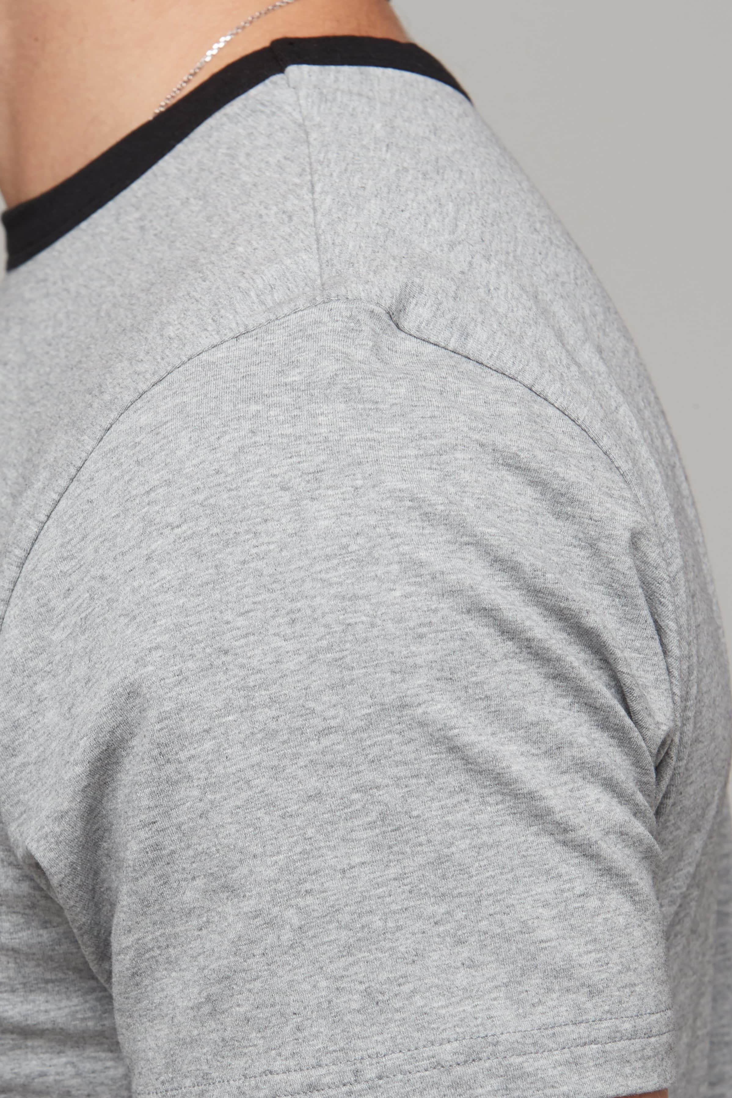 Wyatt Tee Grey Marle/Black 8