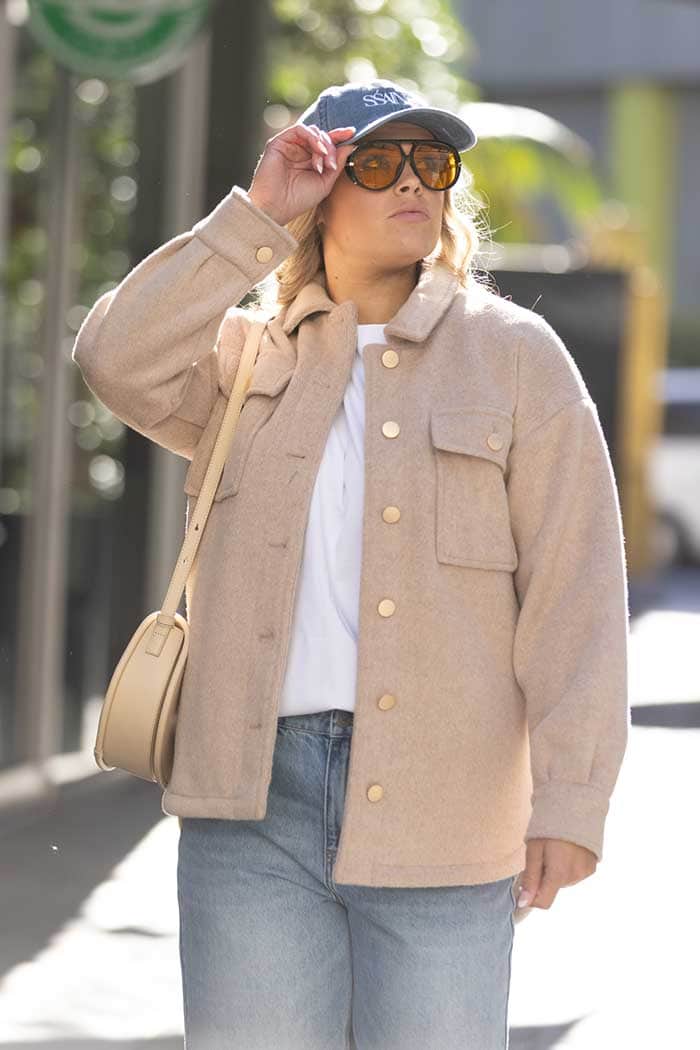 Aria Shacket Sand 2