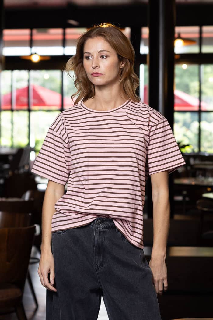 brown pink stripes tshirt