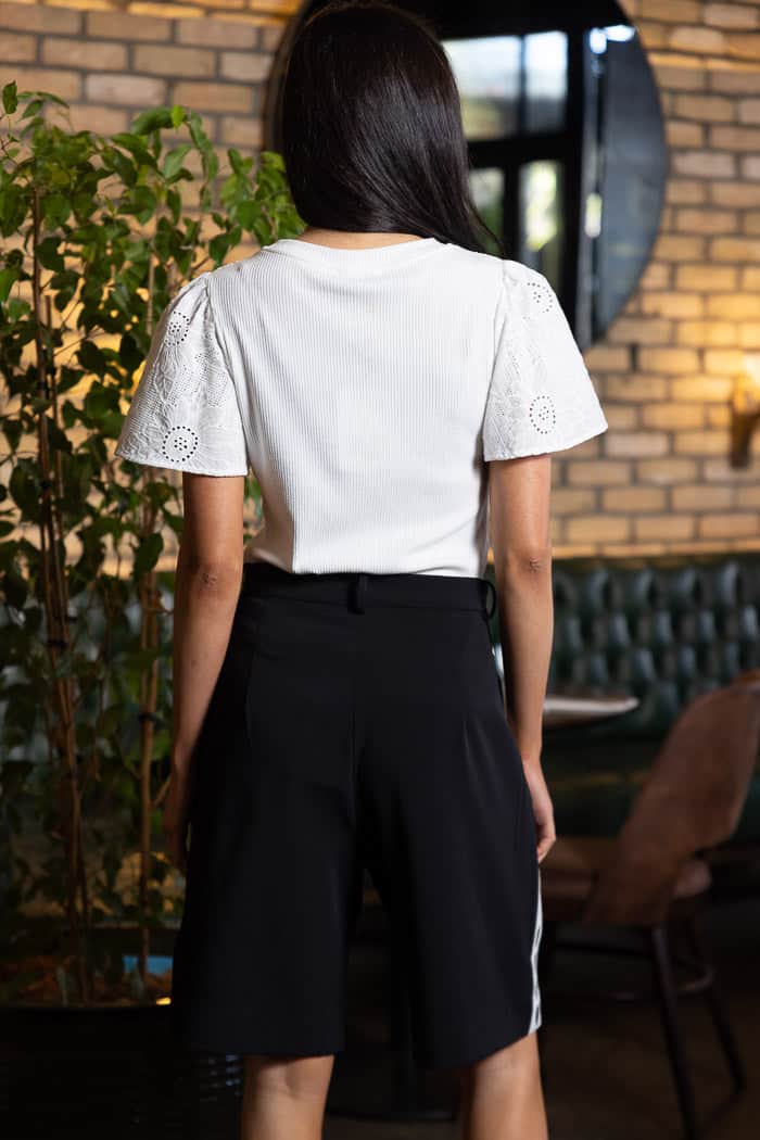 Queen Of Hearts Shorts Black 3