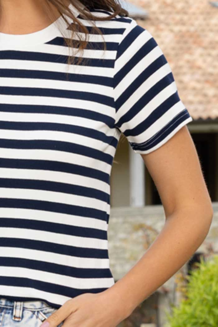 Milo T-Shirt Off White and Navy 4