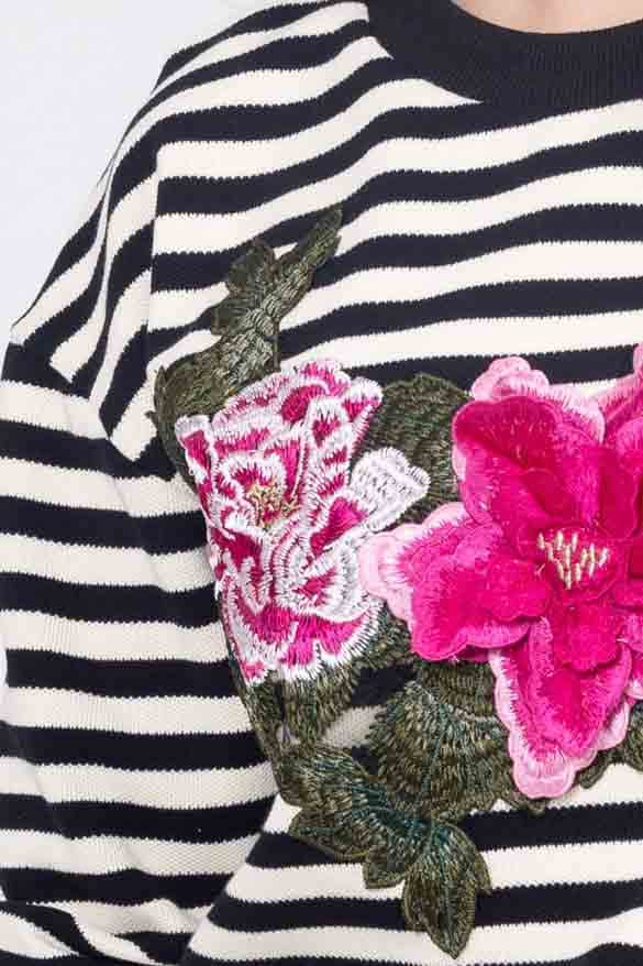 Stevee Embroidered Sweater Stripe 4