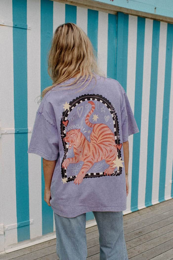 TYRL Rebel Heart T-Shirt Acid Wash Light Purple 2