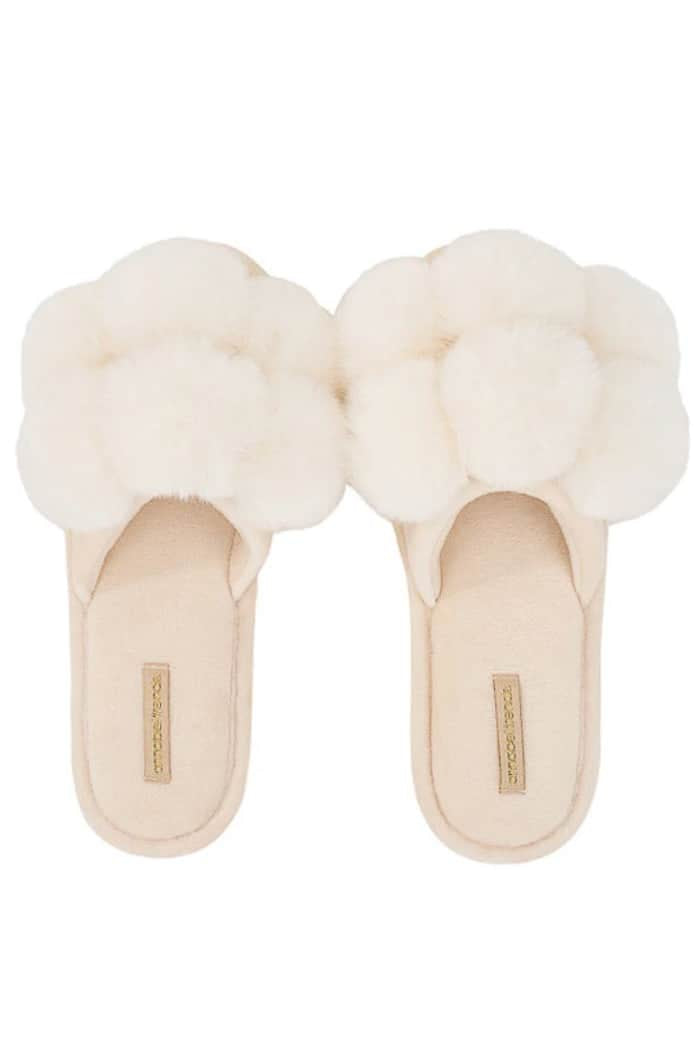 Annabel Trends Pom Pom slippers Cosy Luxe S/M Ivory 3