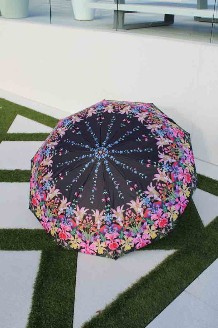 Victoria Umbrella 2