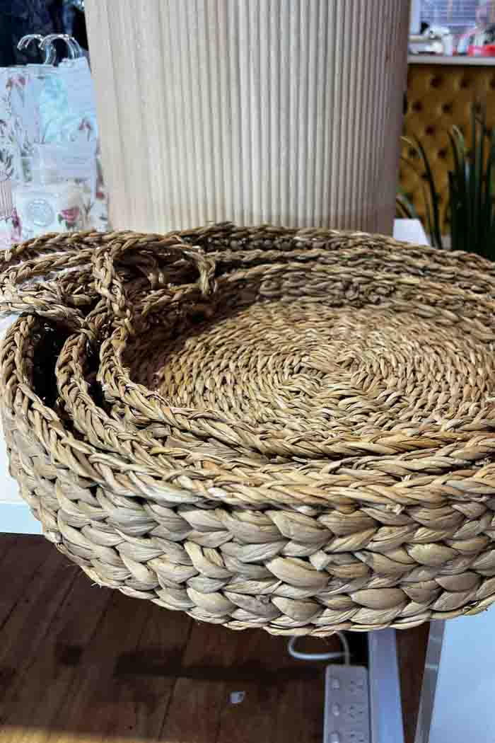 Le Forge Sea Grass/Hyacinth Trays s/3 Natural 4