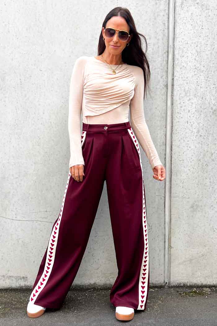Queen Of Hearts Pants Burgundy 4
