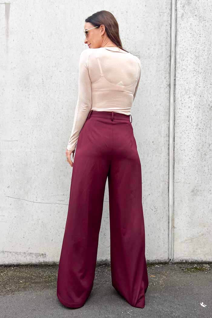 Queen Of Hearts Pants Burgundy 6