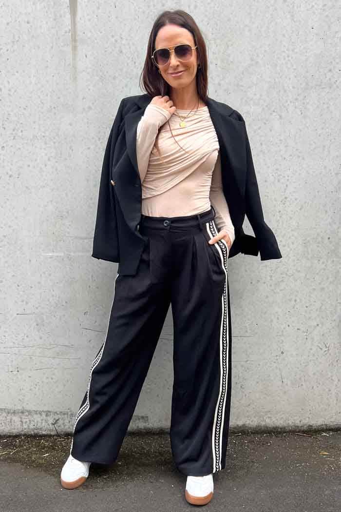Queen Of Arrows Pants Black
