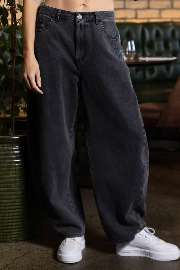 Rowan Barrel Jeans Black Wash 3