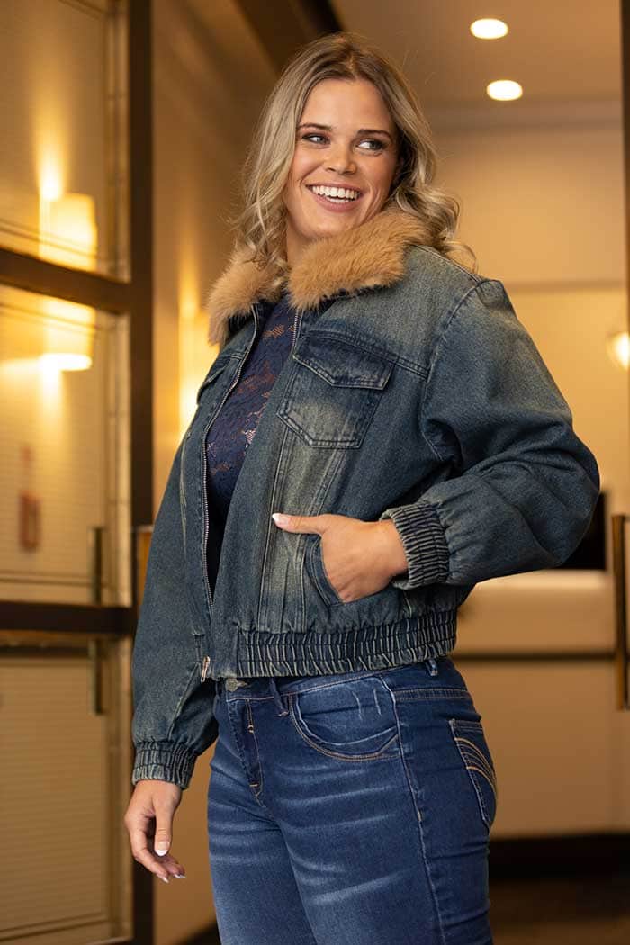 Kim Denim Jacket Fur Collar 3