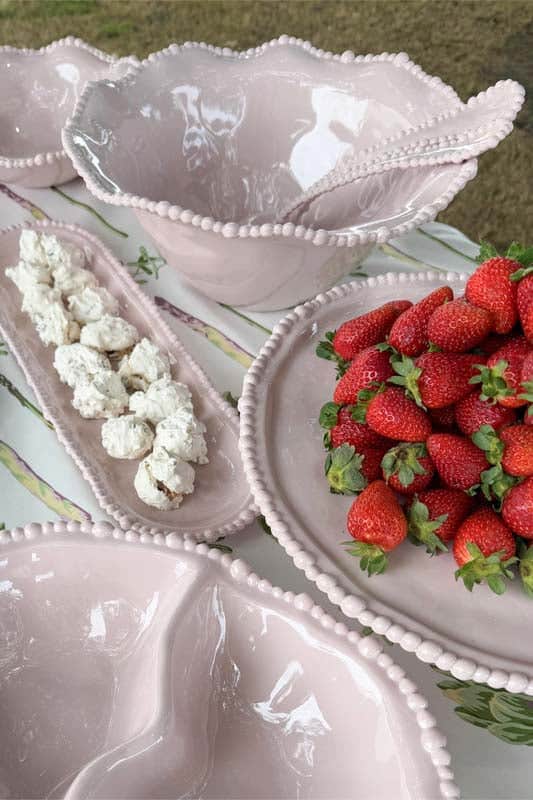 Le Forge Melamine Pearl Platter 53cm French Pink 2