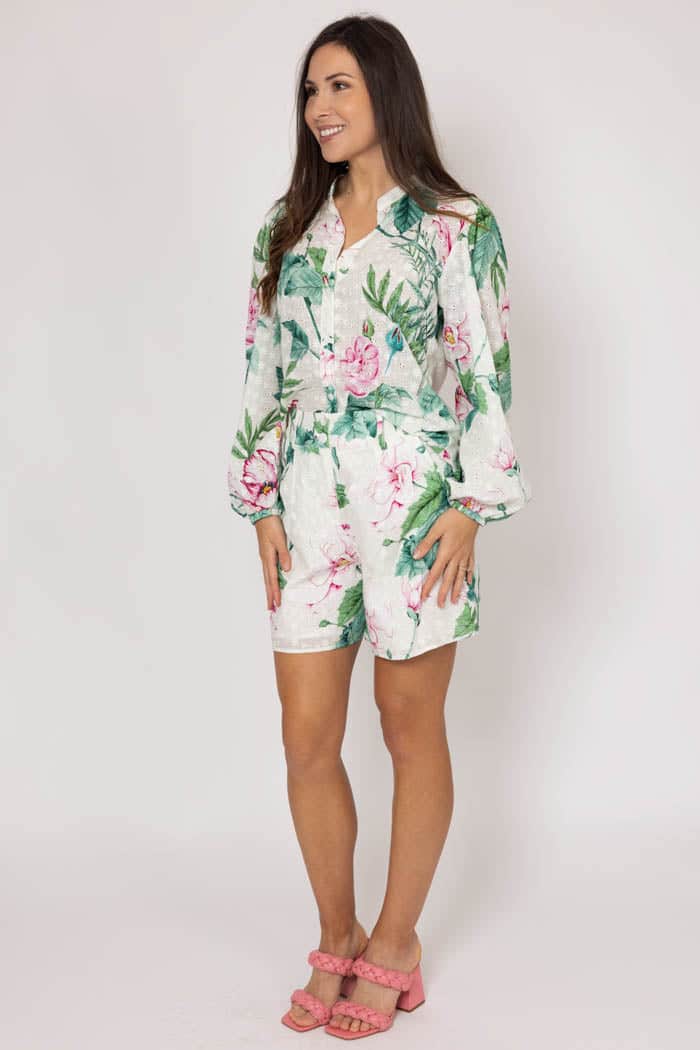 Beau Short White Floral 2