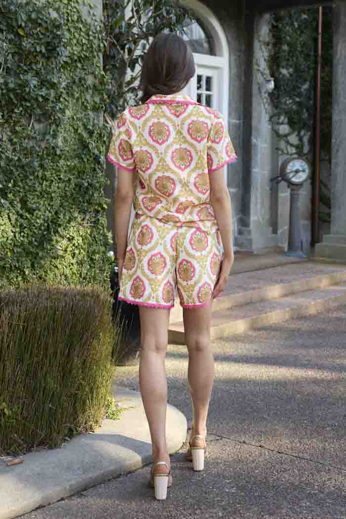 Saskia Short Paisley Fluro Pink 3