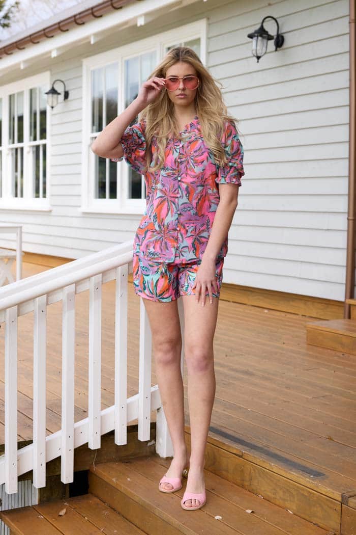 Colourful palm print short