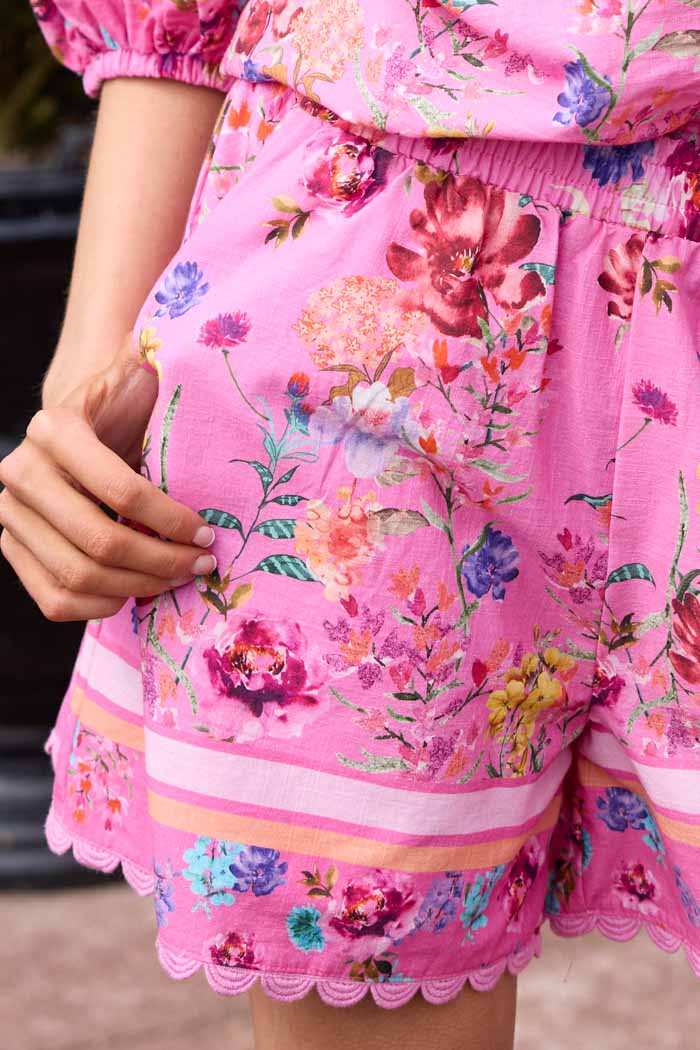 Gilly Short Bright Floral Pink 6