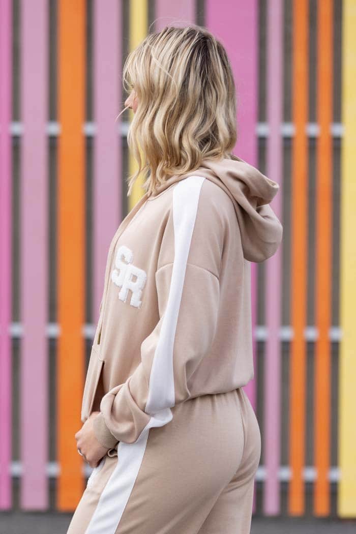 Chill Hoodie Beige 2