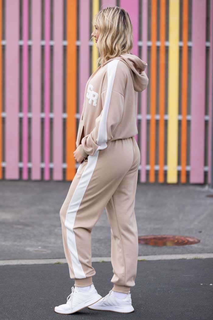 Chill Trackpants Beige 2