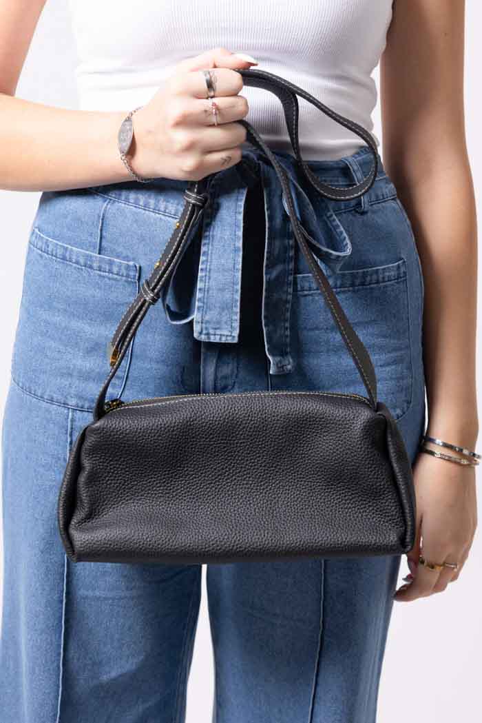 Serena Handbag Black 2