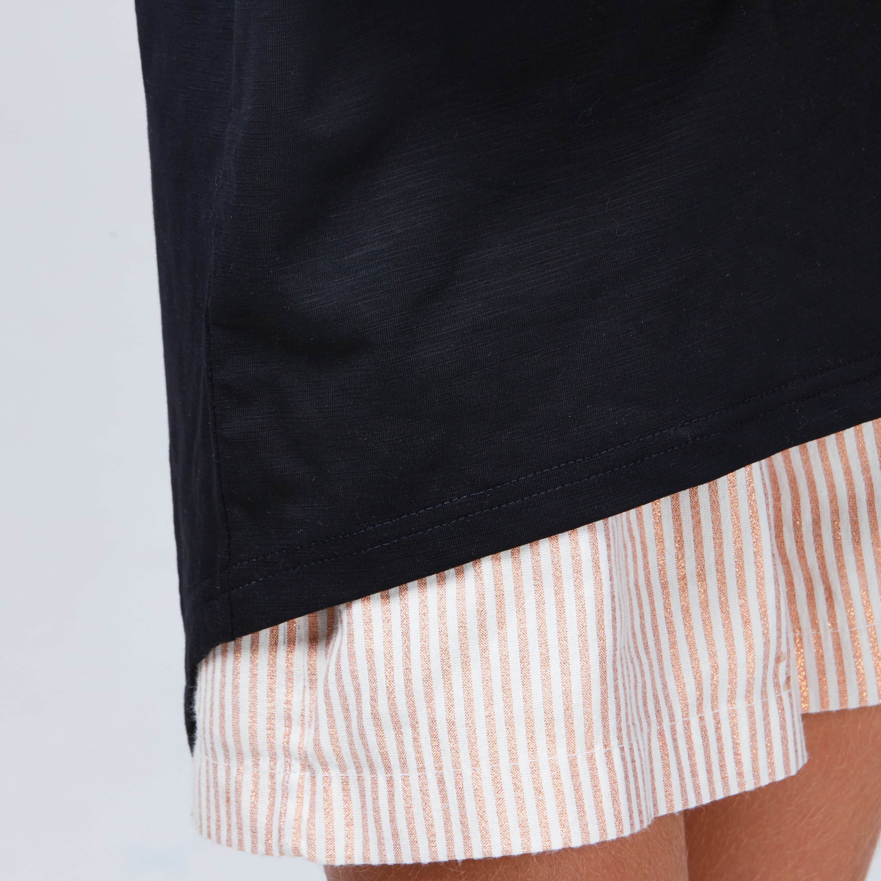 Lakyn Tee Black 6