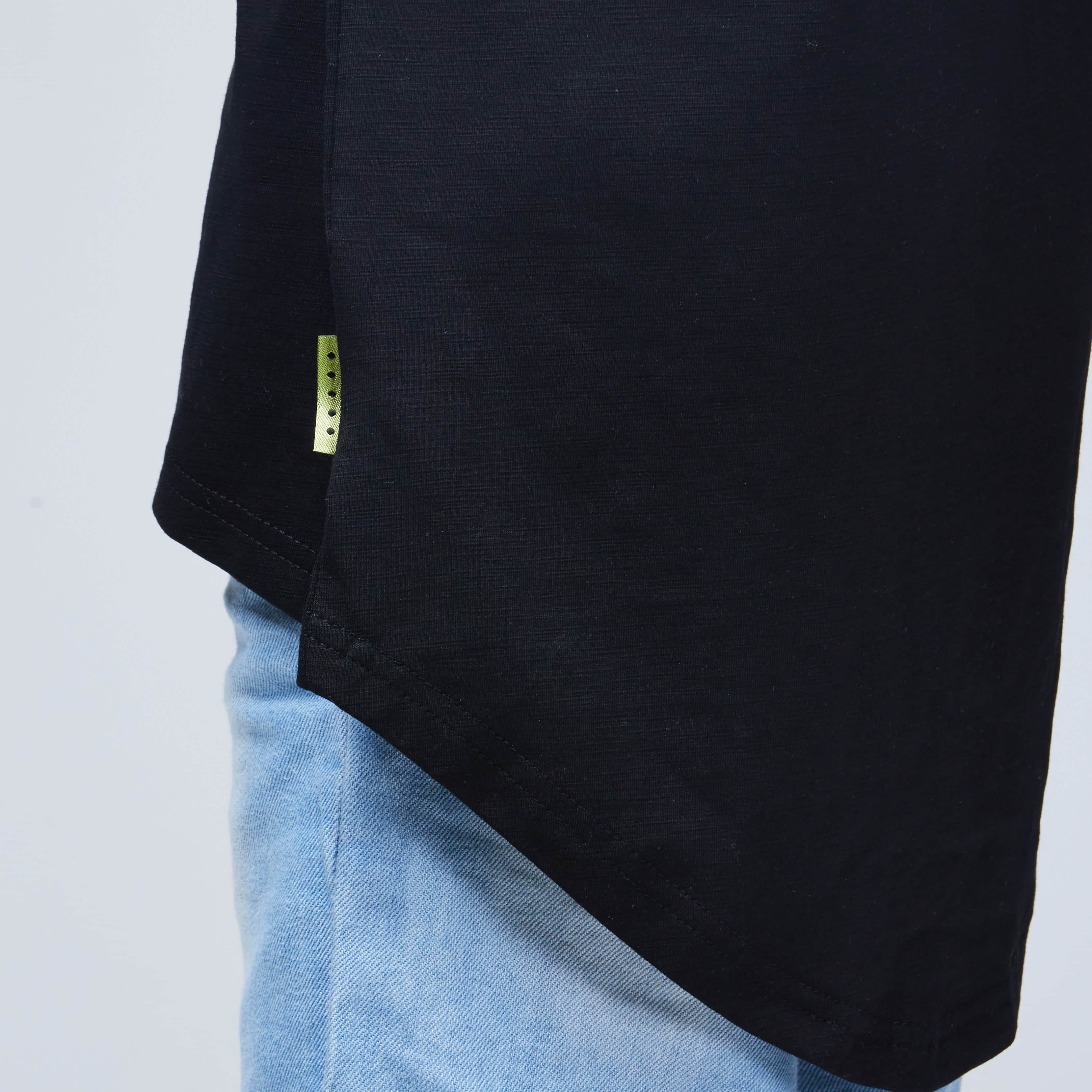 Lakyn Tee Black 10