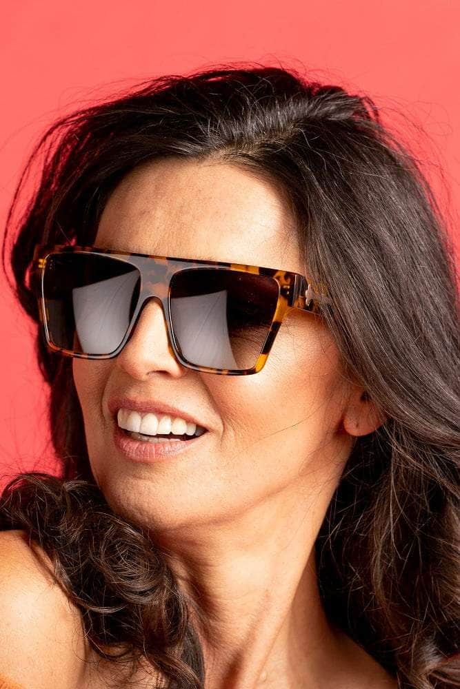 Oversized Square Sunglasses in Brown tortoise