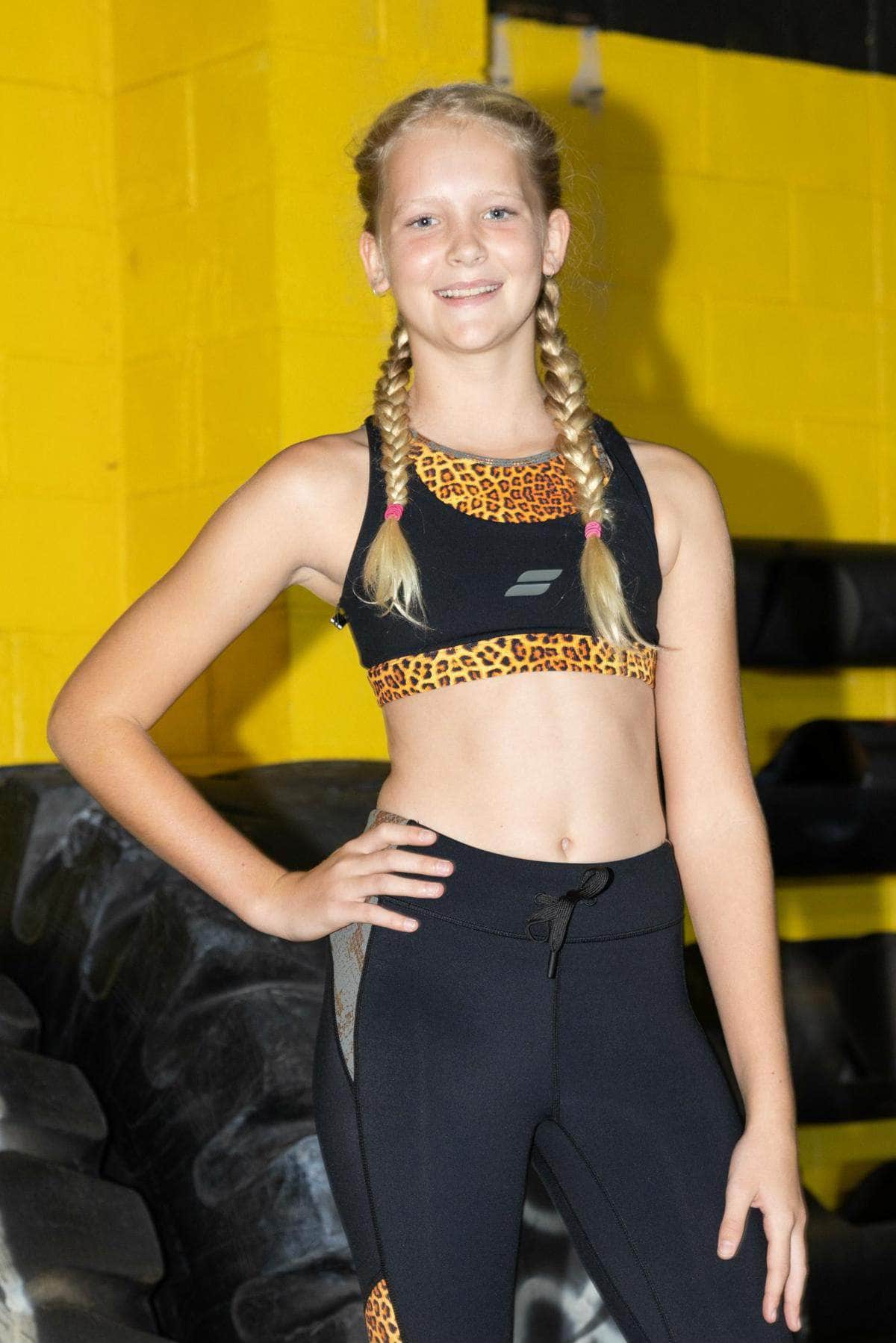 girls sports crop top