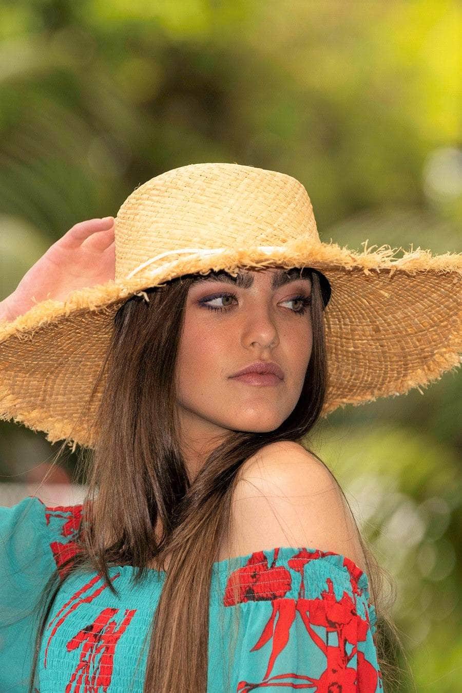 beige straw hat