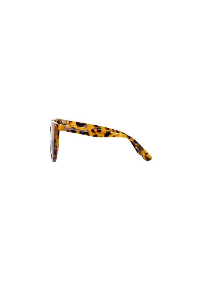 overized cat eye sunglasses in brown tortoise