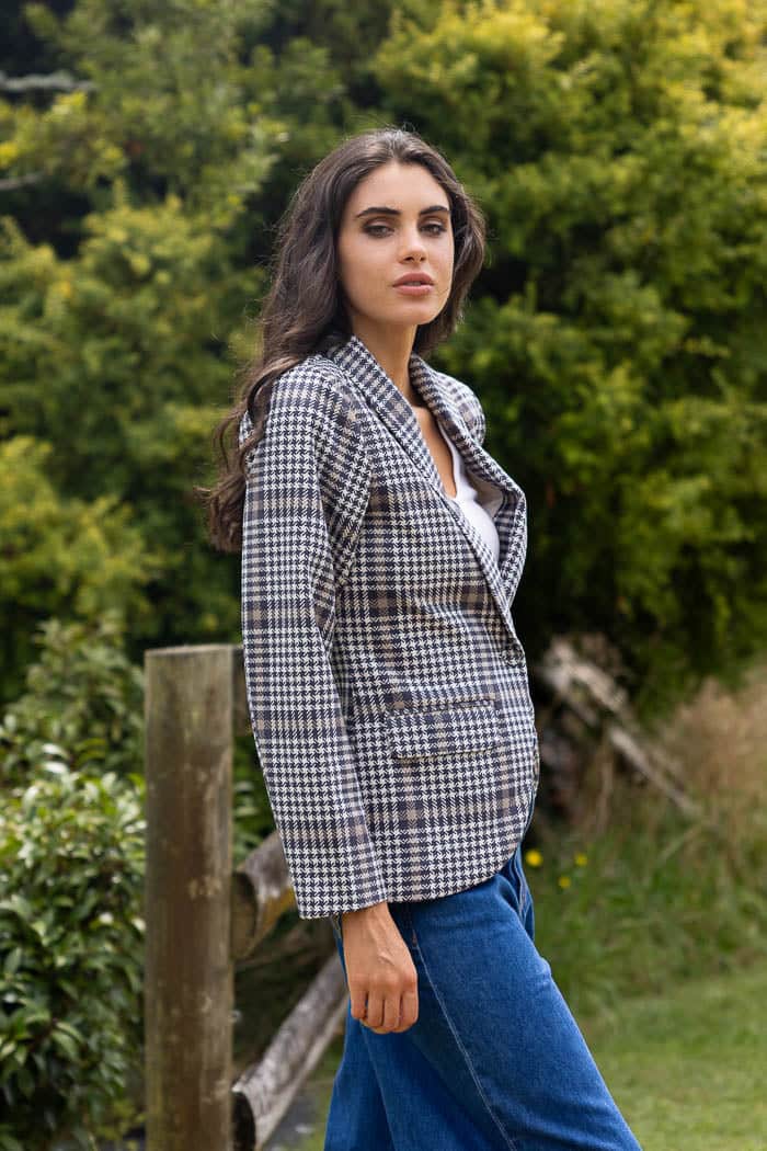 houndstooth cream blazer