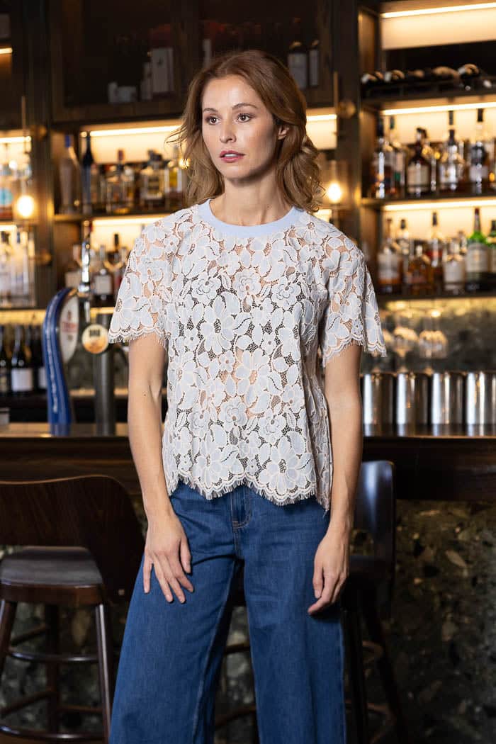 Helen T Shirt Lace Blue – Augustine