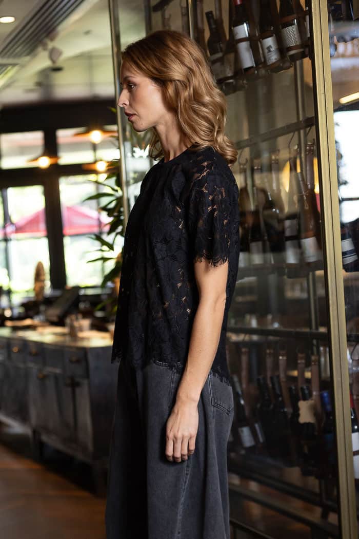 Helen T Shirt Lace Black 2