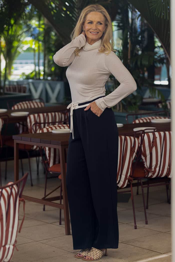 black tailored pant wide leg