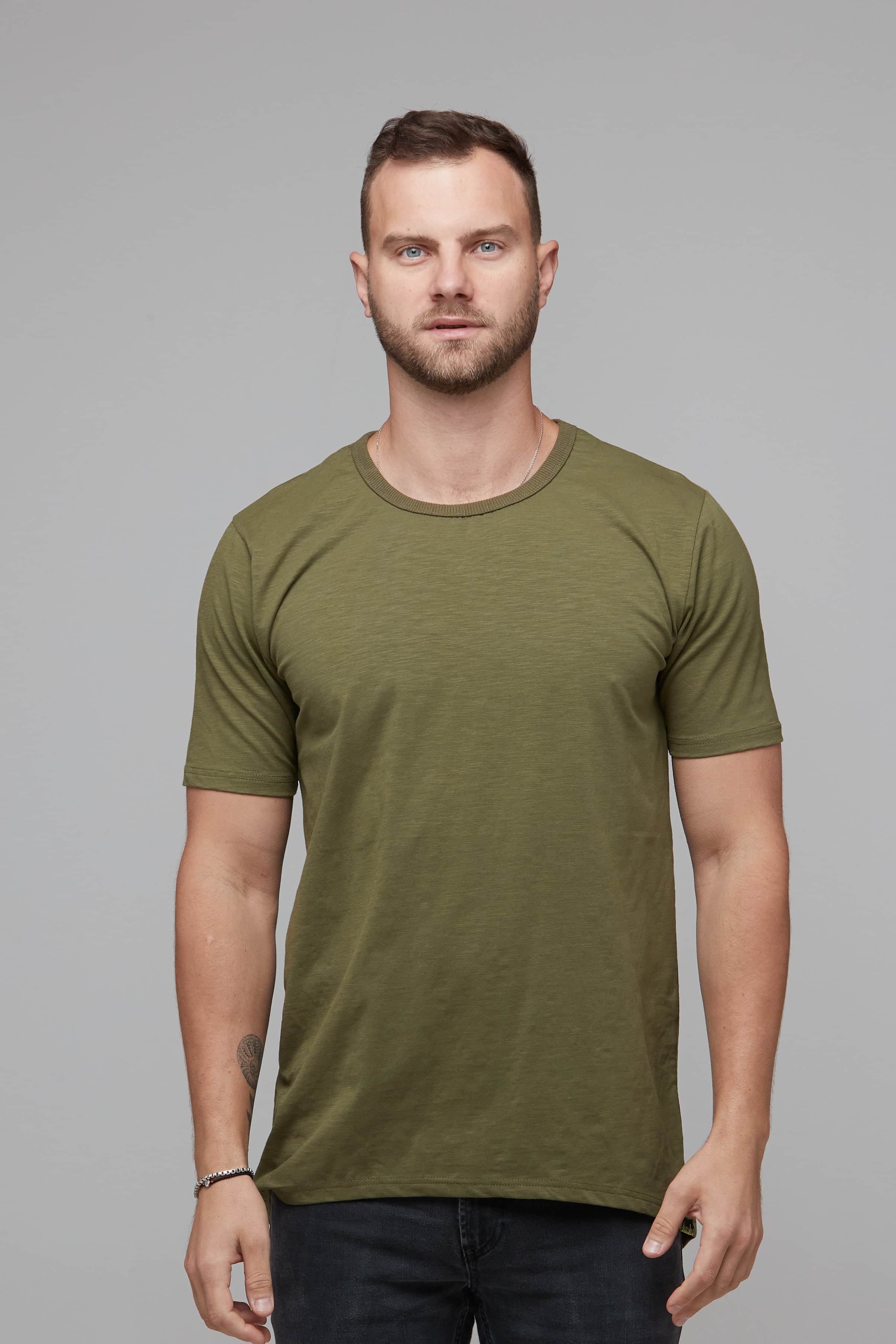 mens army green fitted tee