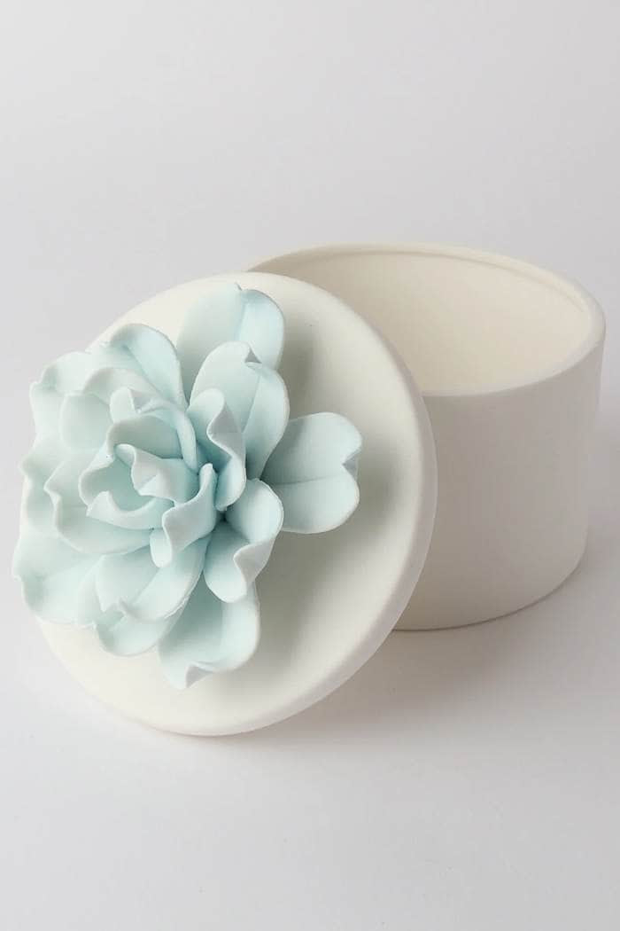 Le Forge Flower Vessel w/Lid Large Light Ice Blue 2