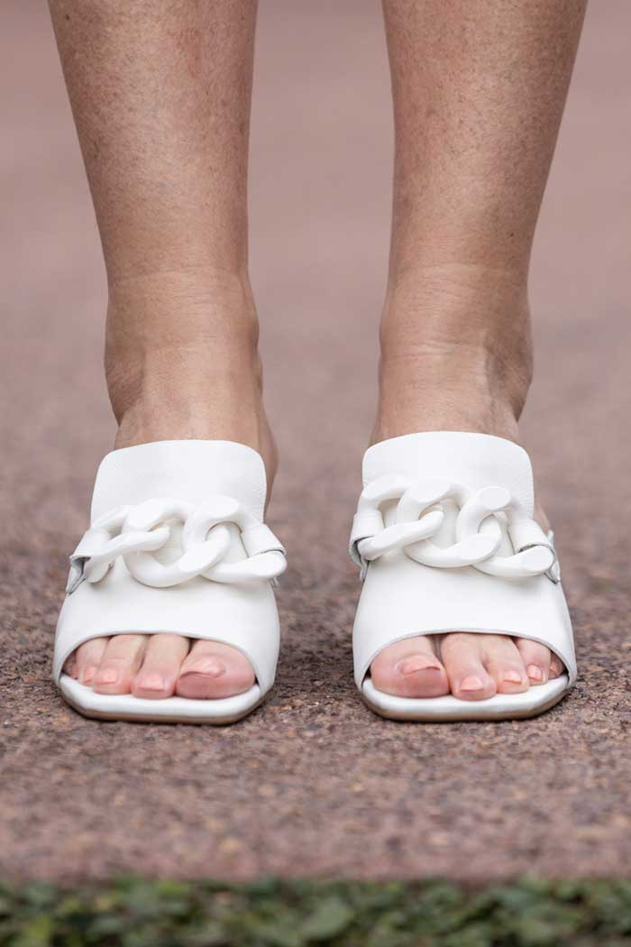 white chain heel
